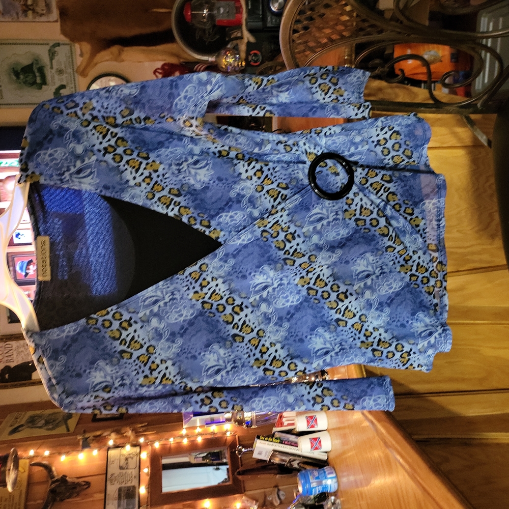 Ladies dinner jacket.....country club style